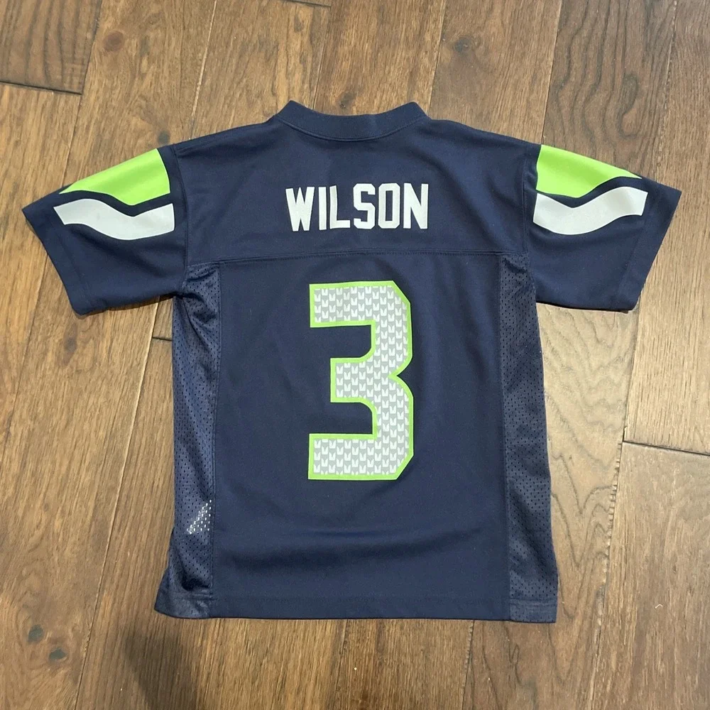 NFL Seattle Seahawks Russell Wilson #3 Football Jersey Youth Size Small (8) Hawk